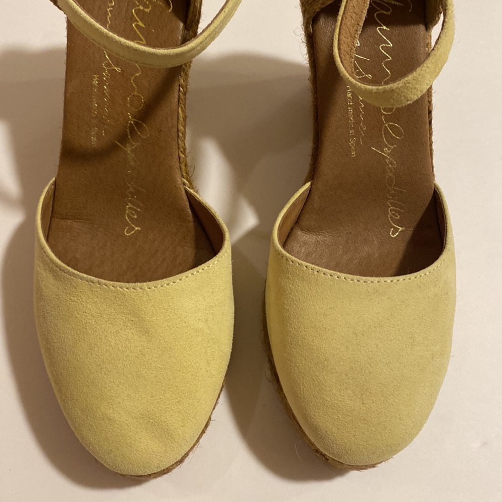 ✨NEW✨SUEDE WEDGE ESPADRILLES LIGHT YELLOW - Picture 5 of 16